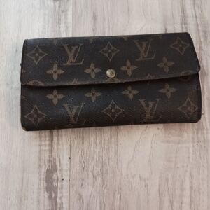 Authentic LOUIS VUITTON LV Vintage Monogram Wallet Envelope Leather